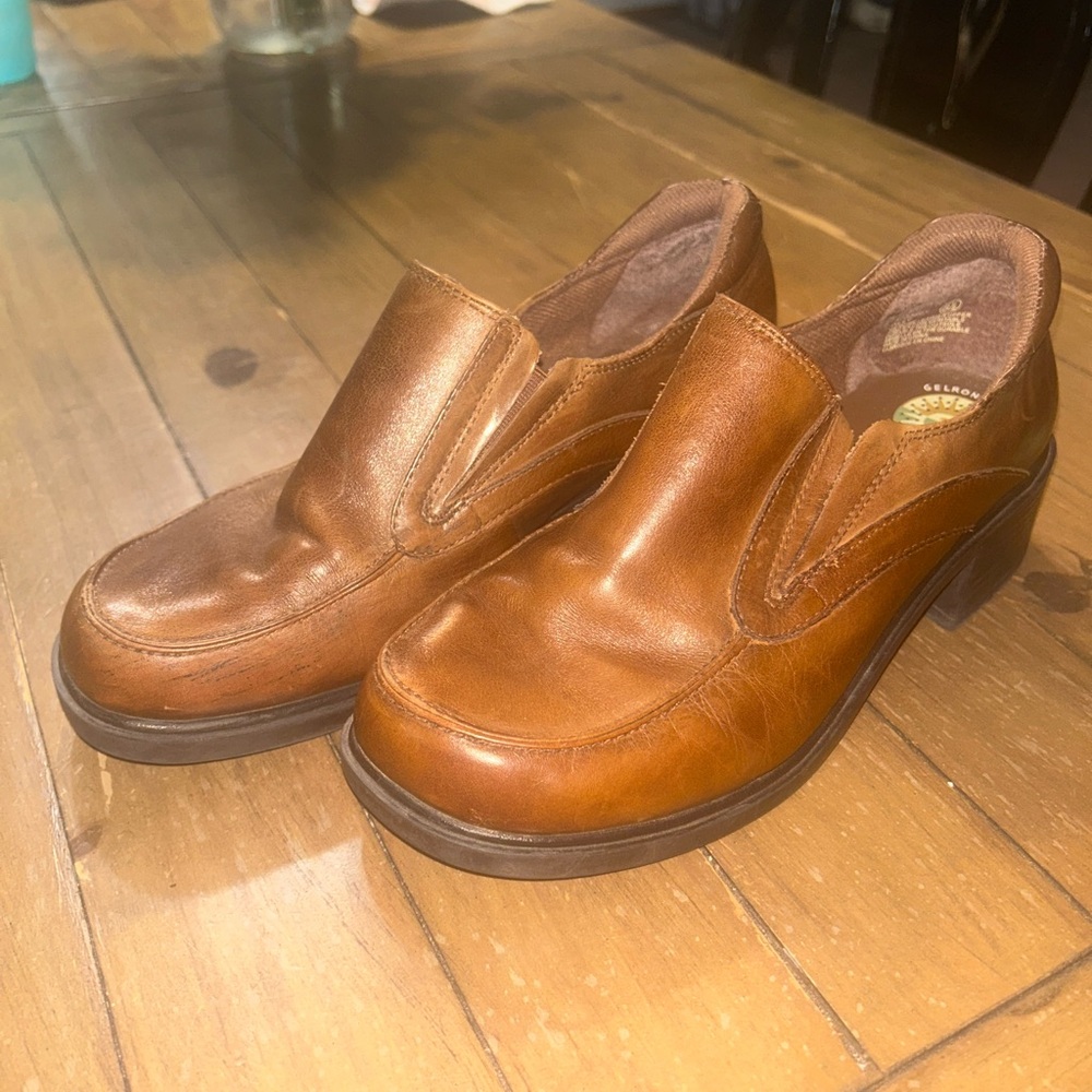 Earth Shoes Brown Leather Platform Loafers Ally